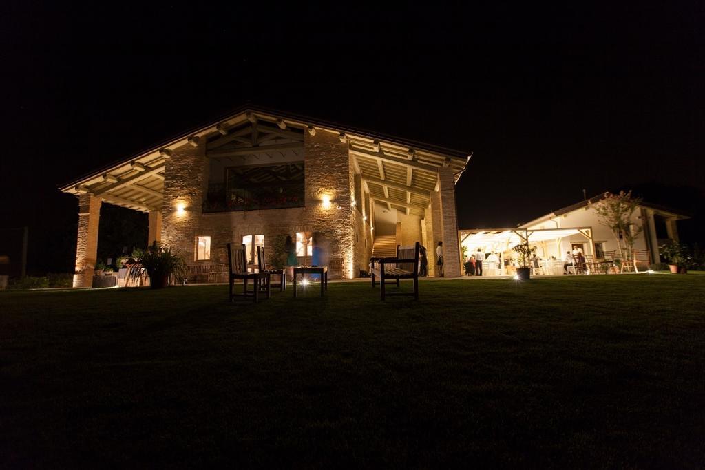 Agriturismo Alba Del Borgo フィデンツァ エクステリア 写真