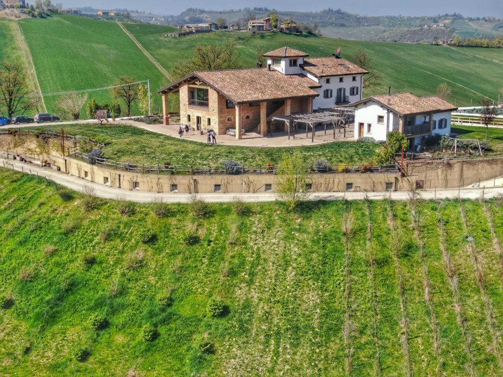 Agriturismo Alba Del Borgo フィデンツァ エクステリア 写真
